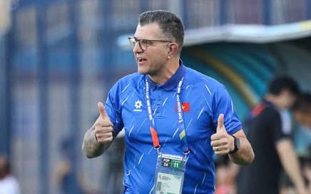 HLV Cristiano Roland chỉ ra điều quan trọng sau khi U17 Việt Nam bị loại