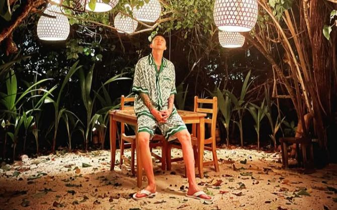 Mang tiếng ăn chặn tiền suốt 5 năm, nam ca sĩ quyết định khởi kiện