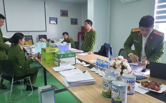 Có nhiều sản phẩm phổ biến trong đường dây gần 600 loại sữa giả