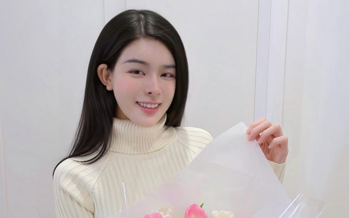 Hot girl bị phản ứng sau khi công khai yêu Vũ Văn Thanh