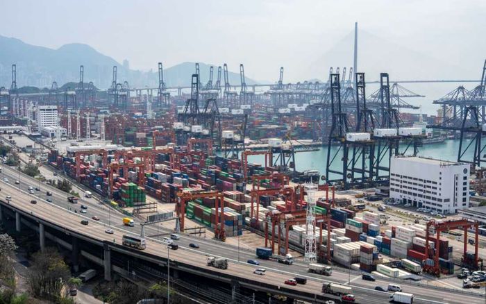 Hong Kong ngừng dịch vụ bưu kiện sang Mỹ giữa căng thẳng thương mại