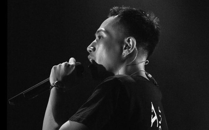 Xót xa những hình ảnh cuối cùng của nam ca sĩ vừa qua đời ở tuổi 36