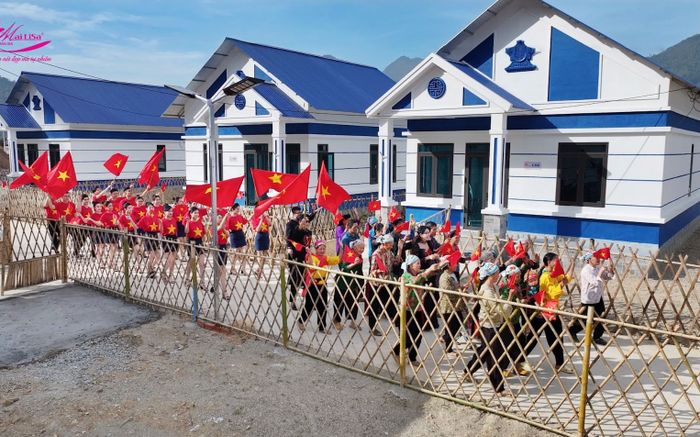 Không kêu gọi quyên góp, Mailisa tự tay dựng làng – vì từng hiểu thế nào là không nhà