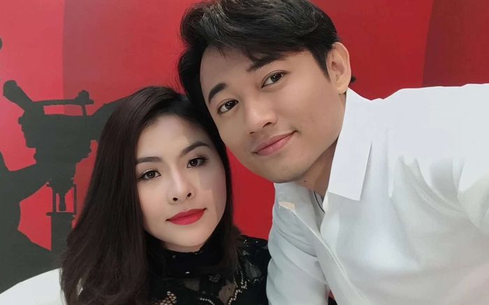 Điều xúc động Vân Trang dành cho Quý Bình ở lễ cúng 49 ngày