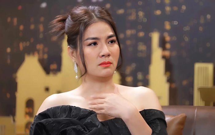 Nghẹn ngào dòng trạng thái của Kha Ly sau khi báo tin tang sự