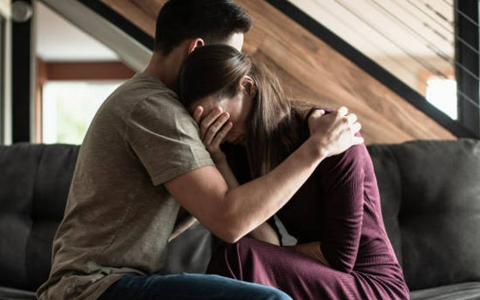 Lấy chồng được 1 năm, người vợ sững sờ khi phát hiện mình lại là 'tiểu tam'
