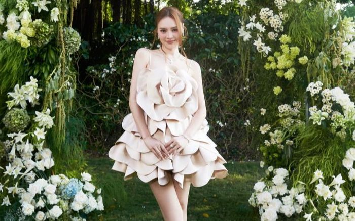 Ninh Dương Lan Ngọc tỏa sáng với set nữ trang 800 triệu đồng