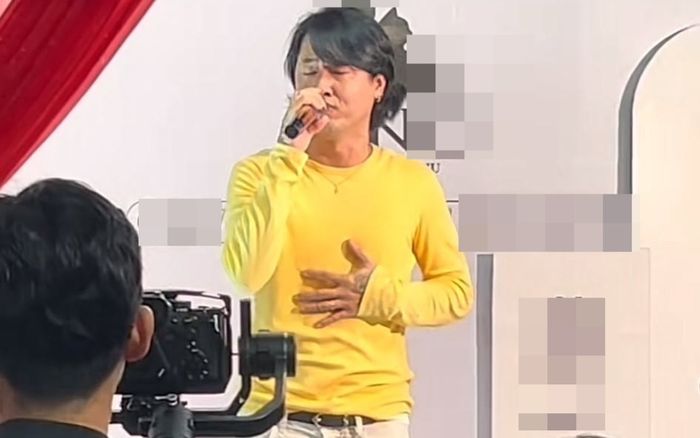Nam ca sĩ Việt nổi tiếng một thời hiếm hoi đi hát, khán giả tiếc cho một tài năng