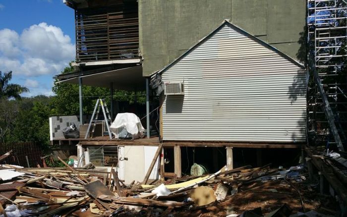 Cặp vợ chồng bỏ ra gần 8 tỷ mua chuồng bò cũ, 15 năm sau 'hốt bạc' số tiền khổng lồ