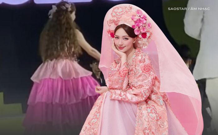 Hòa Minzy vay tiền khán giả trên sân khấu