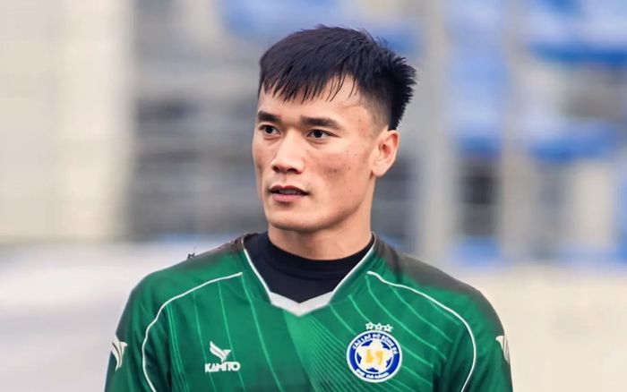 Công Phượng và thủ môn Bùi Tiến Dũng có thể gặp nhau ở trận play-off