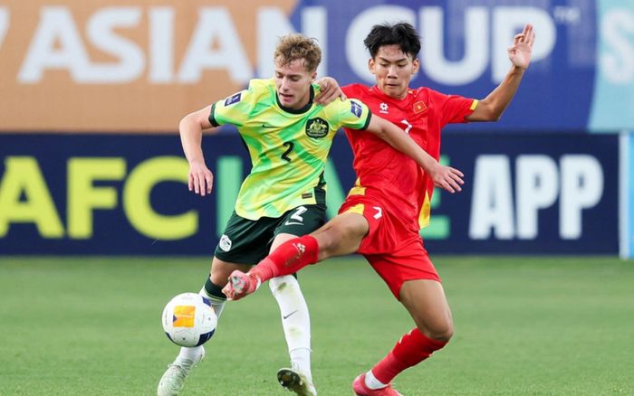 Tin sáng 5/4: CĐV Thái Lan giận khi Việt Nam hòa Úc