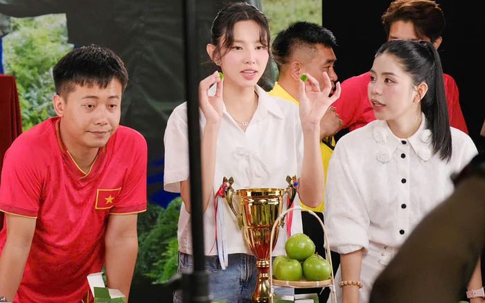 Bán 135.325 hộp kẹo Kera trong 3 tháng, công ty Quang Linh Vlogs thu bao nhiêu tiền?