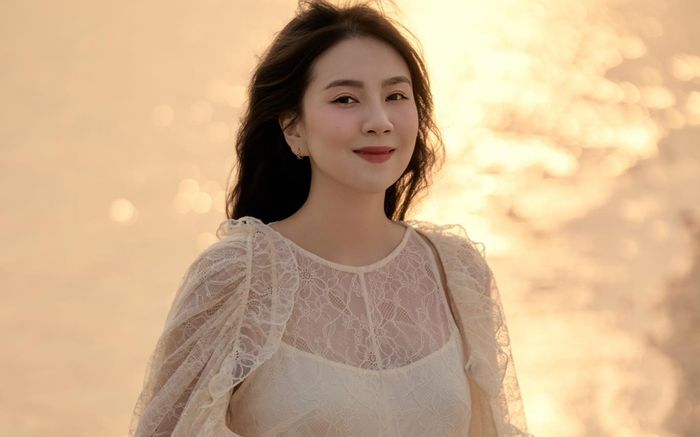Chồng thiếu gia của Mai Ngọc khiến cõi mạng dậy sóng