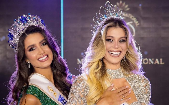 Khoảnh khắc 'tèm lem' kem phấn của đối thủ Kỳ Duyên khi đăng quang