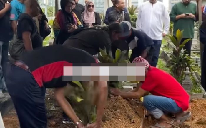 Xót xa lễ tang nam ca sĩ nổi tiếng qua đời sau khi chạy xe ôm kiếm thêm tiền