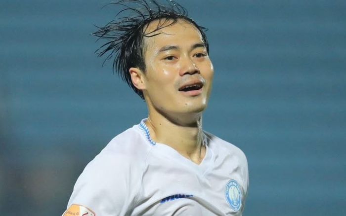 Cú ngược dòng ngoạn mục của Văn Toàn