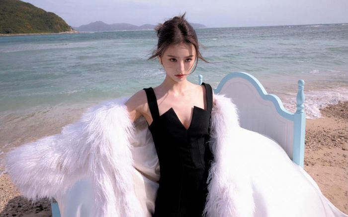 Danh tính nữ ca sĩ sinh năm 1999 gặp vấn đề sức khỏe, vừa tuyên bố rút khỏi showbiz