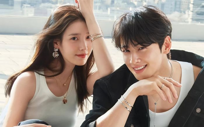 Chờ đợi gì vào 'cú bắt tay' giữa IU và Cha Eunwoo?