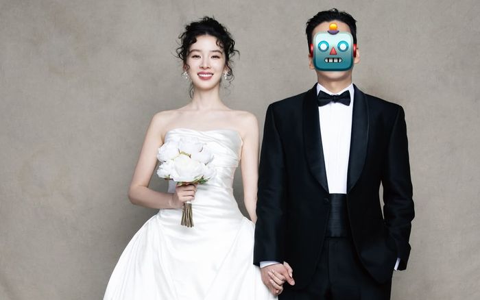 Nữ người mẫu đình đám giới showbiz tung ảnh cưới với chồng cao gần 2m