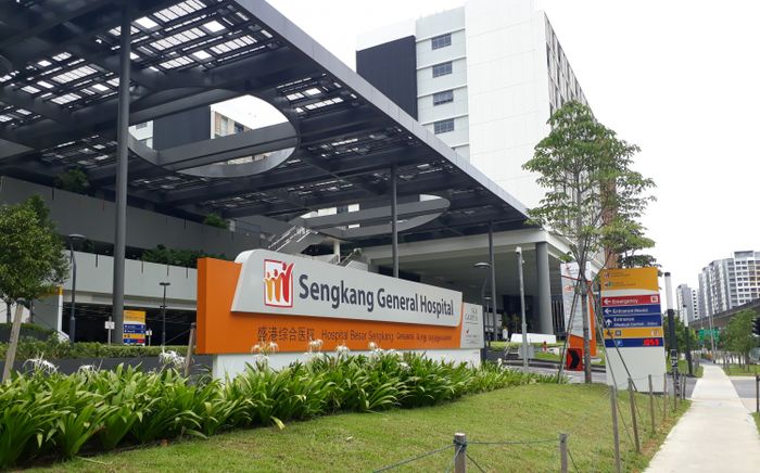 Bệnh viện tại Singapore quá tải do ca nhiễm Covid-19 tăng nhanh sau lễ