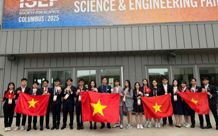 Học sinh Việt Nam lập kỳ tích tại Hội thi Khoa học Kỹ thuật quốc tế 2025
