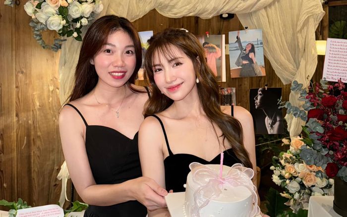Hoà Minzy 'chơi lớn' tặng gần trăm triệu đồng cho trợ lý