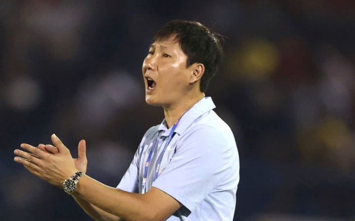 Thái độ của HLV Kim Sang Sik với Công Phượng đã nói lên tất cả