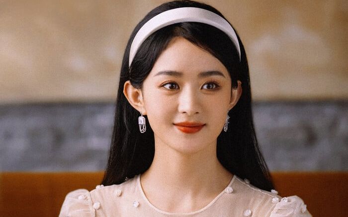 Triệu Lệ Dĩnh xuất hiện bên con trai giữa tin đồn hẹn hò nam đạo diễn nổi tiếng