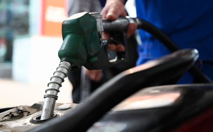 Giá xăng dầu hôm nay 2/5: Tăng cực mạnh