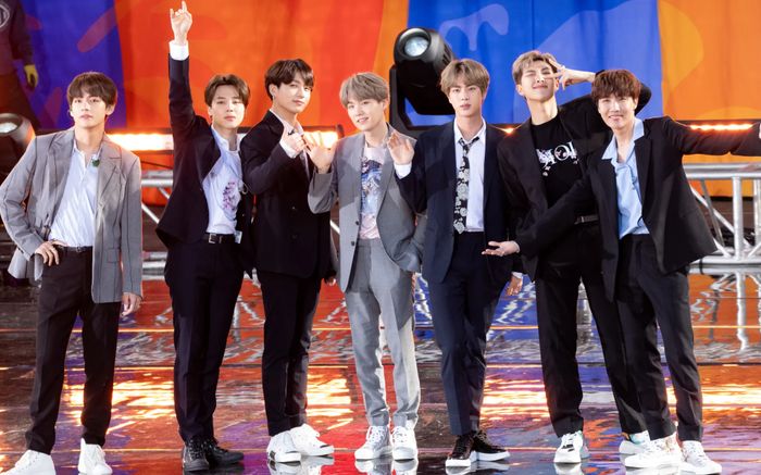 Đài truyền hình Trung Quốc phủ nhận tin mời BTS, SEVENTEEN biểu diễn