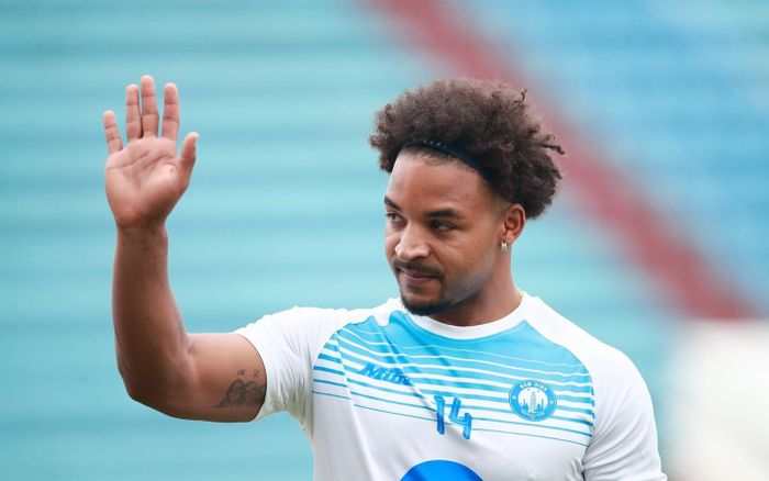 Ai tiêu tiền bằng đội của Nguyễn Xuân Son?