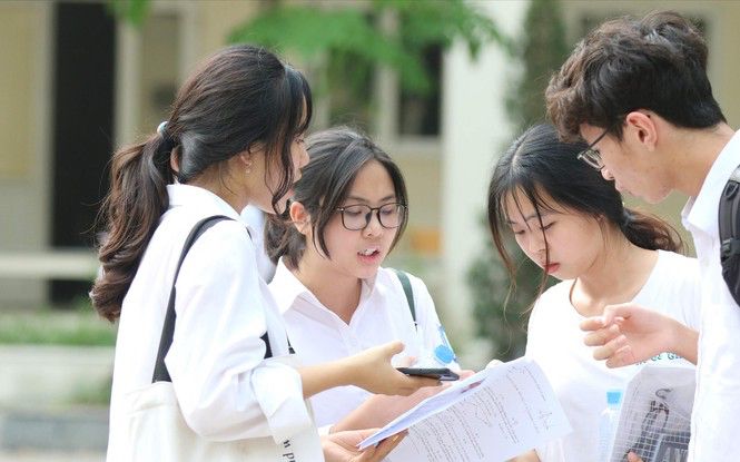 Xét tuyển đại học năm 2025: 8 lưu ý quan trọng thí sinh cần nắm