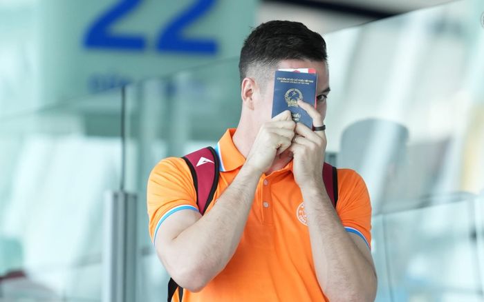 Cơ hội cuộc đời của Nguyễn Filip khi đến Thái Lan