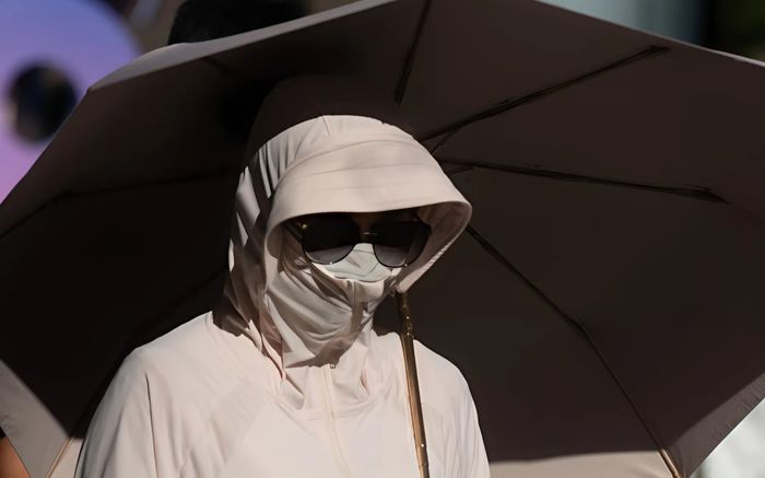 Chống nắng quá kỹ, người phụ nữ thiếu vitamin D trầm trọng dẫn đến gãy xương