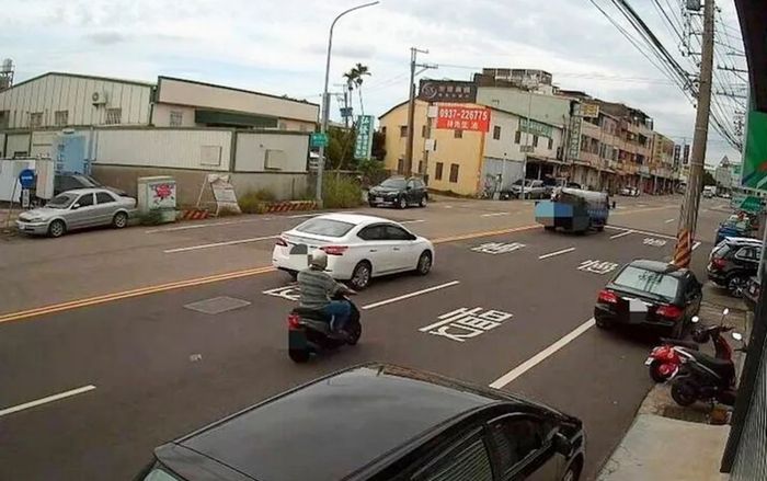 Nhặt được số tiền gần 80 triệu trên đường, cụ bà có hành động đầy ấm áp