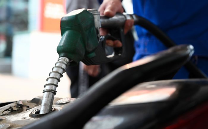 Giá xăng dầu hôm nay 24/5: Tăng cực mạnh