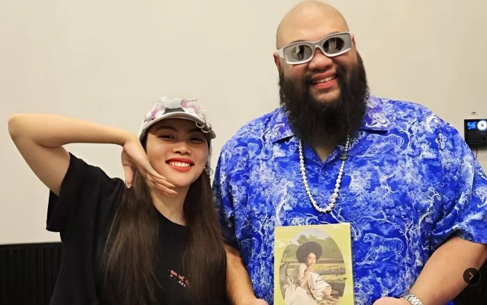 Nam nghệ sĩ nổi tiếng Thái Lan vui mừng khi gặp gỡ Phương Mỹ Chi