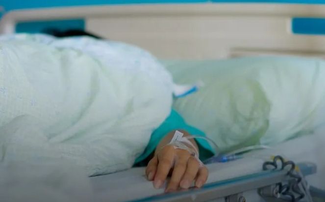 Liên tục uống cà phê buổi sáng, cô gái 'tái mặt' khi nhận kết quả từ bệnh viện