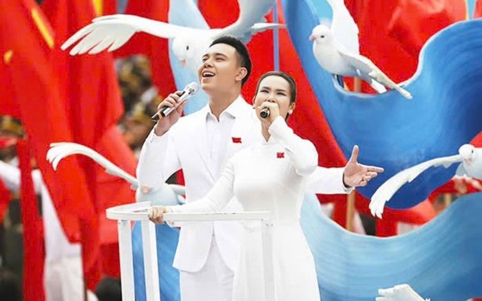 Con số 5 tỷ đồng từng gây choáng của Võ Hạ Trâm trước khi diễn 'concert quốc gia'
