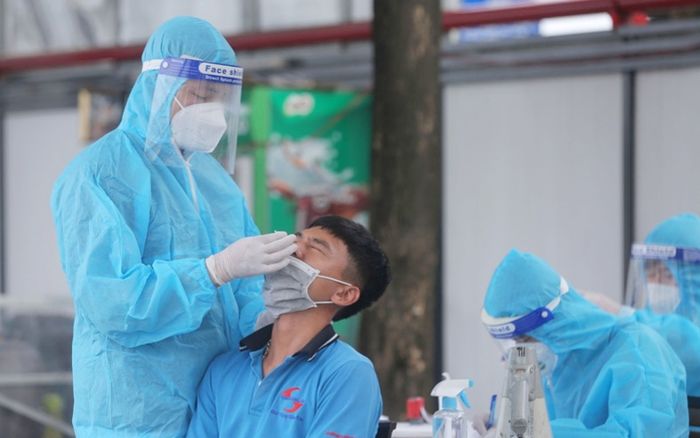 Ca COVID-19 tại TP.HCM tăng, đã ghi nhận 2 ca tử vong
