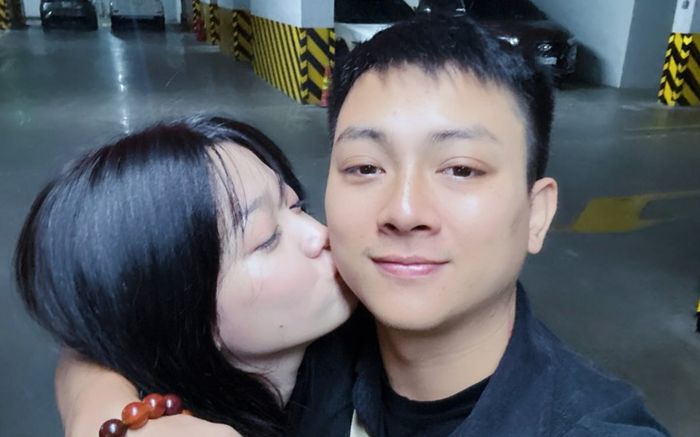 Hoài Lâm chia tay bạn gái kém 9 tuổi?