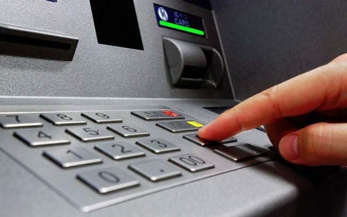 Thanh niên rút 7 tỷ tiền mặt tại trụ ATM, cảnh sát phát hiện sự thật sau khi tra hỏi