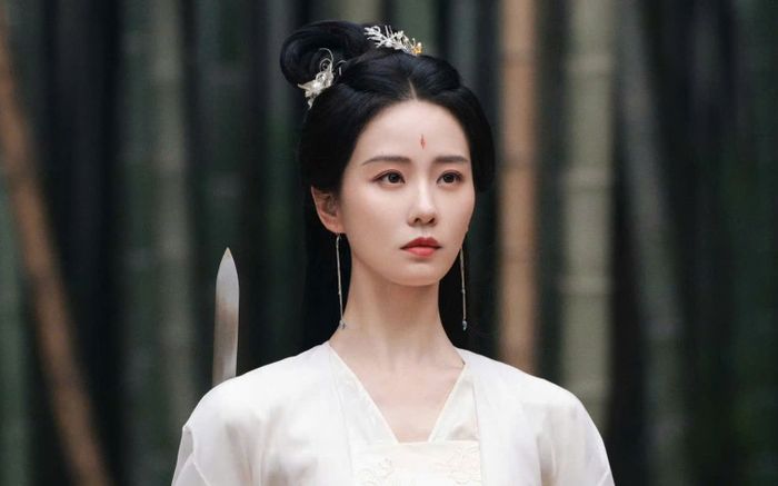 Thế khó cho Lưu Thi Thi