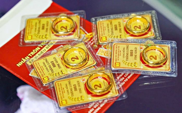 Giá vàng hôm nay (7/5): Vàng nhẫn gây bất ngờ