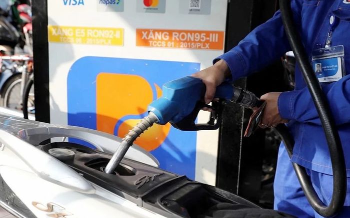 Giá xăng dầu hôm nay 7/5: Tăng cực mạnh