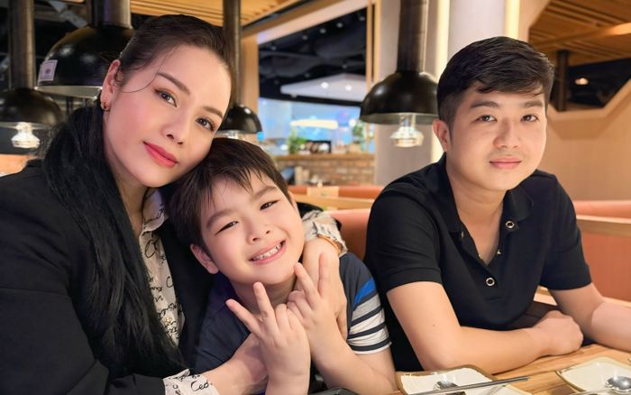 Thái độ của Nhật Kim Anh và chồng cũ khi tái hợp