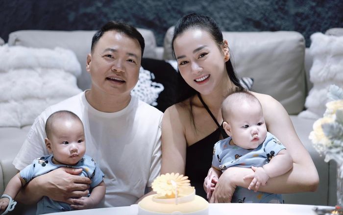 Shark Bình và Phương Oanh khoe 'cột mốc' mới