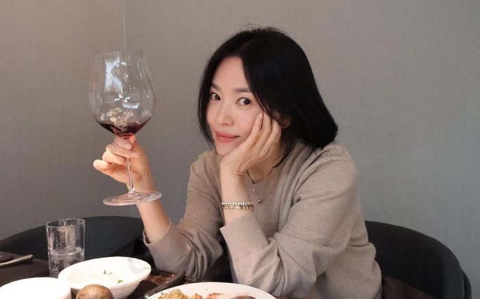 Điều bất thường của Song Hye Kyo