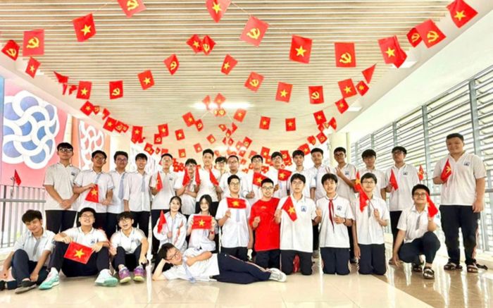 Đáng nể: Cả lớp đỗ trường THPT chuyên Khoa học Tự nhiên